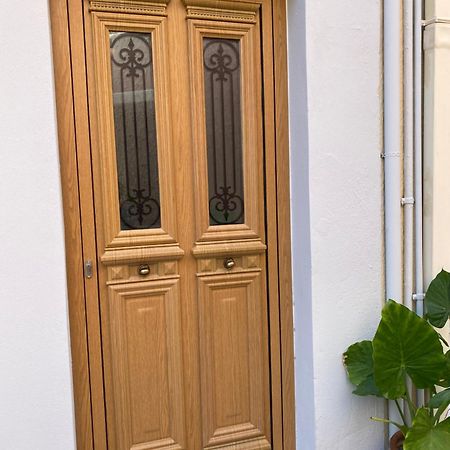 "Tete A Tete" Lux Apart In The Most Beautiful Street Of Town Rhodes City 외부 사진